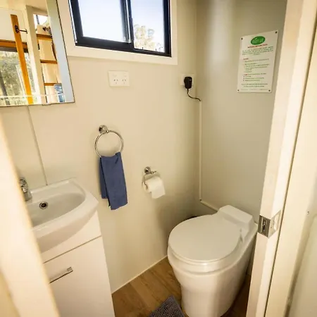 Tiny House Farmstay At Dreams Alpaca Farm - A Windeyer Outback Experience Exterior photo