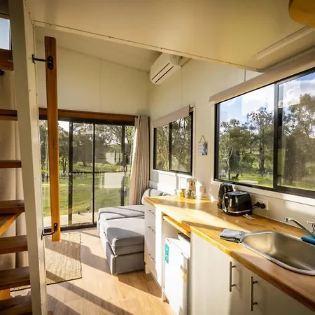 Tiny House Farmstay At Dreams Alpaca Farm - A Windeyer Outback Experience Exterior photo