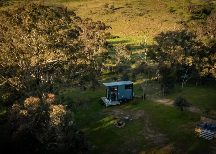 Tiny House Farmstay At Dreams Alpaca Farm - A Windeyer Outback Experience
